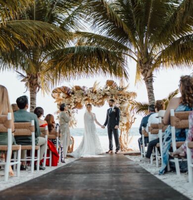 Pro tips for a long lasting bridal look by Sarah Garnier in Riviera Maya, Mexico